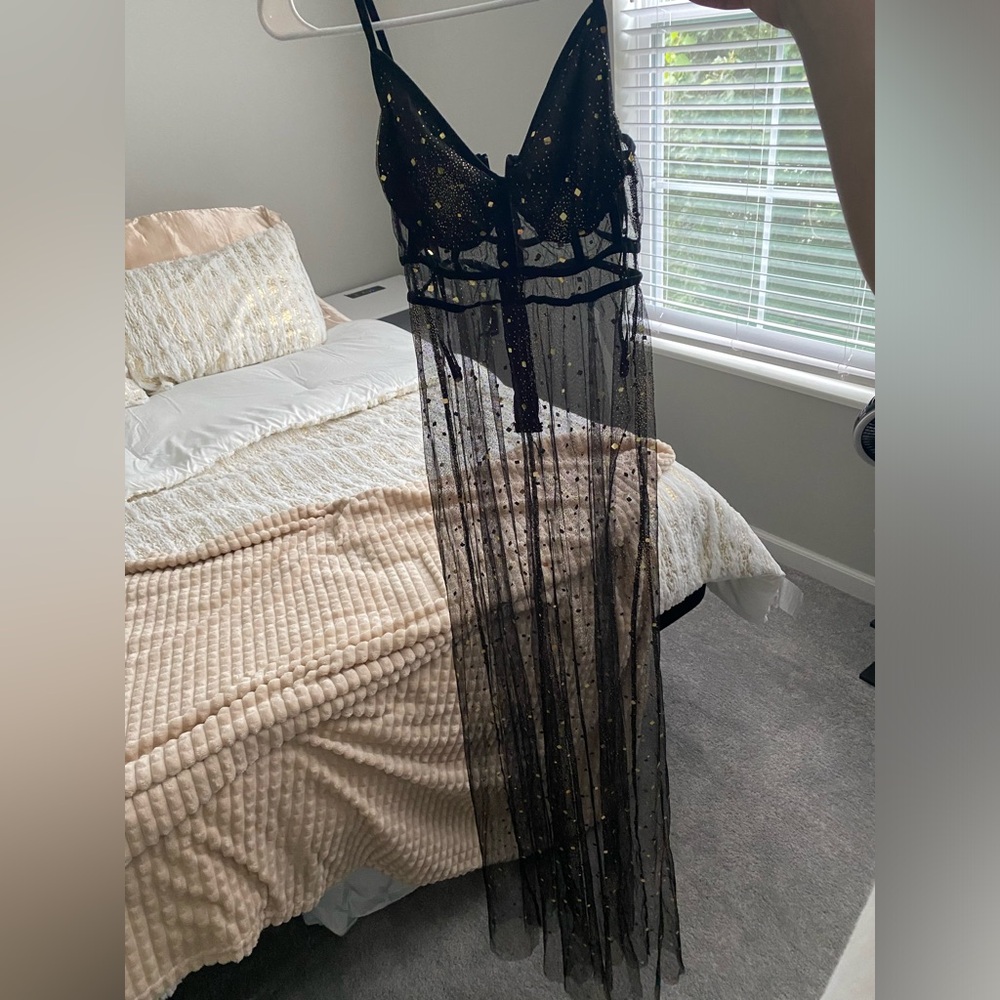 WINDSOR INTIMATE DRESS - Picture 2 of 2